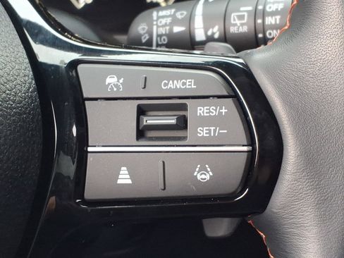 Used 2025 Honda Pilot Sport image 33