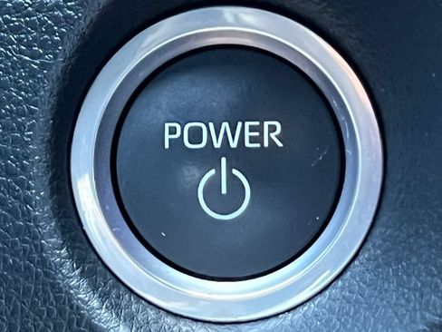 Used 2023 Toyota Corolla Cross AWD Hybrid image 25