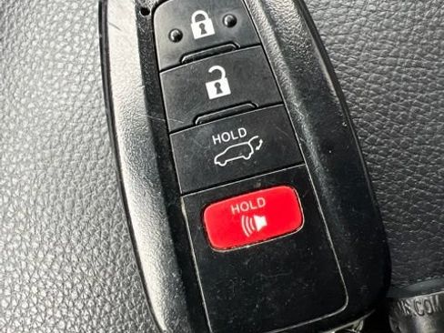 Used 2022 Toyota RAV4 XLE w/ Convenience Package AWD/4WD image 27