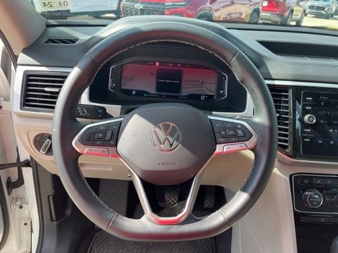 Used 2021 Volkswagen Atlas SEL w/ MDO Package (Bench Seat) image 15