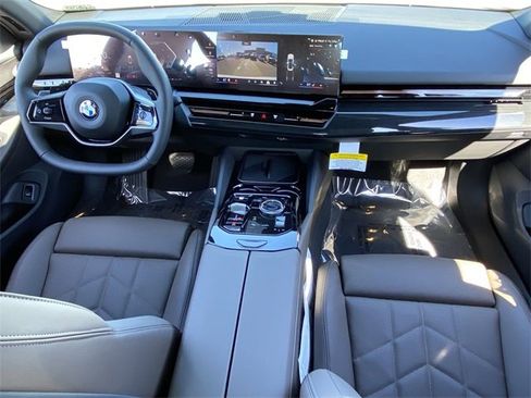 New 2025 BMW 530i image 15