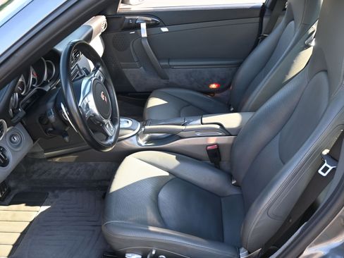 Used 2011 Porsche 911 Turbo S image 6