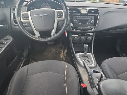 Used 2013 Chrysler 200 Touring image 17