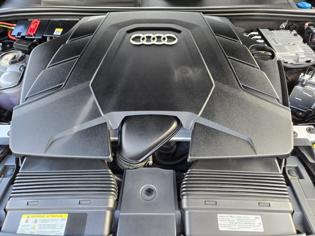 Used 2023 Audi Q8 Premium AWD/4WD image 32