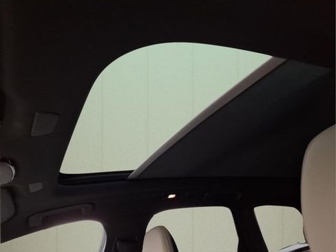 New 2026 Volvo XC60 B5 Plus w/ Protection Package Premier image 15