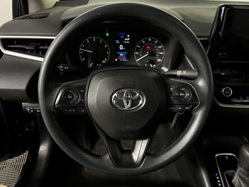 Used 2023 Toyota Corolla LE image 10