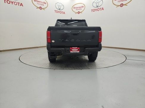 Used 2024 Toyota Tacoma SR image 7