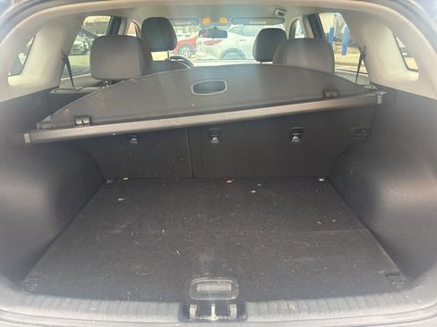 Used 2017 Kia Niro EX image 9