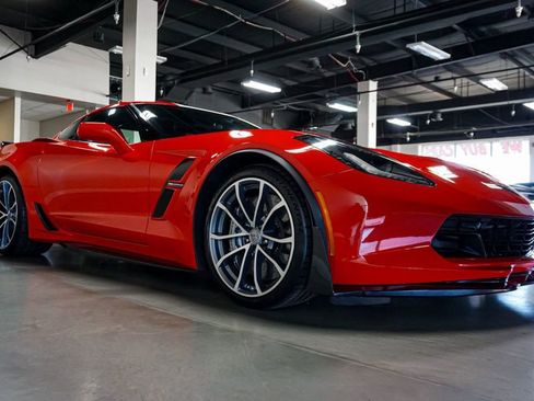 Used 2017 Chevrolet Corvette Grand Sport w/ Z07 Performance Package image 2