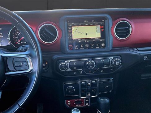 Used 2021 Jeep Wrangler Unlimited Rubicon image 3