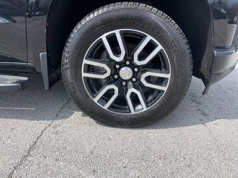 Used 2020 Chevrolet Silverado 1500 High Country image 12