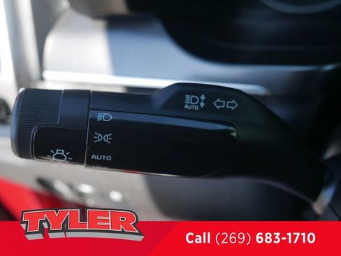 Used 2022 Kia Sorento LX AWD/4WD image 21