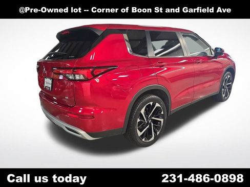 Used 2024 Mitsubishi Outlander SE AWD/4WD image 5