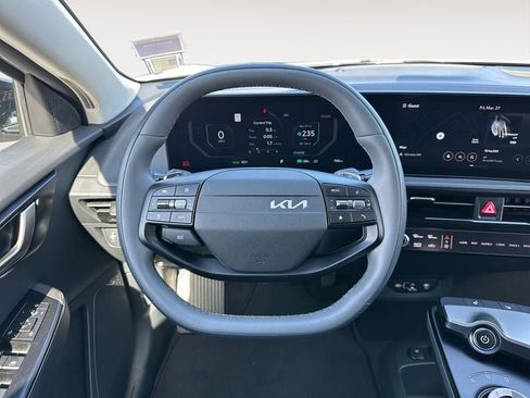 Used 2025 Kia EV6 Light RWD image 14