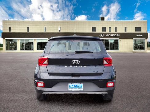 New 2026 Hyundai Venue SE FWD image 4