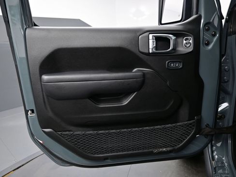 Used 2025 Jeep Wrangler Unlimited Sport S 4xe AWD/4WD image 12