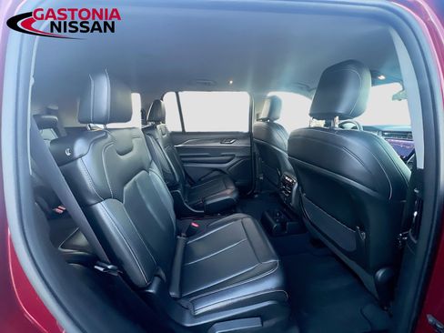 Used 2023 Jeep Grand Cherokee L Limited w/ Luxury Tech Group II image 37