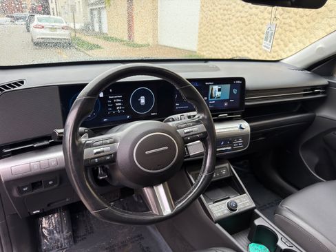 Used 2024 Hyundai Kona Limited AWD/4WD image 21