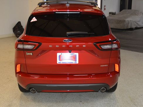 Certified 2024 Ford Escape ST-Line w/ Tech Pack #1 image 4