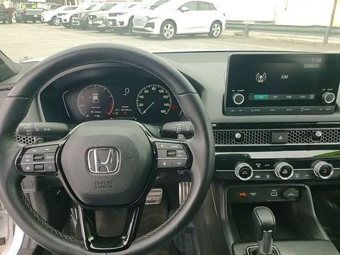 Used 2023 Honda Civic Sport image 25