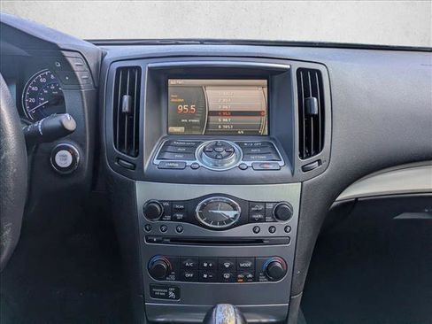 Used 2011 INFINITI G25 Journey w/ Moonroof Pkg image 13