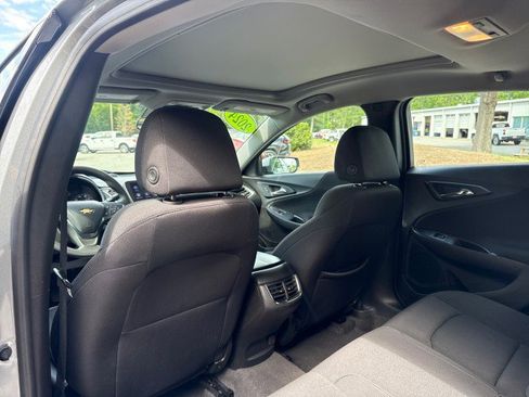 Used 2024 Chevrolet Malibu LT image 33