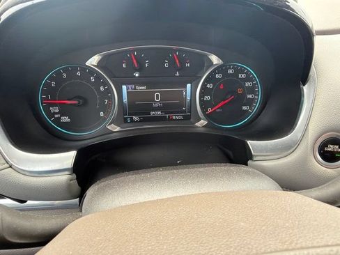 Certified 2019 Chevrolet Traverse LT w/ LT Premium Package AWD/4WD image 5
