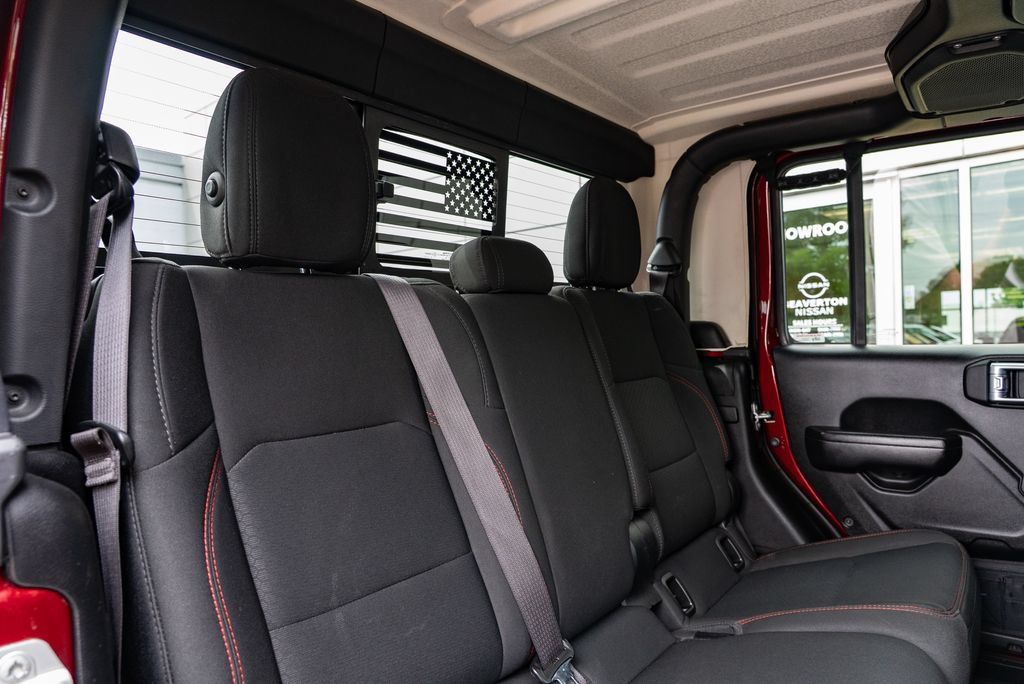 Used 2021 Jeep Gladiator Rubicon AWD/4WD image 26