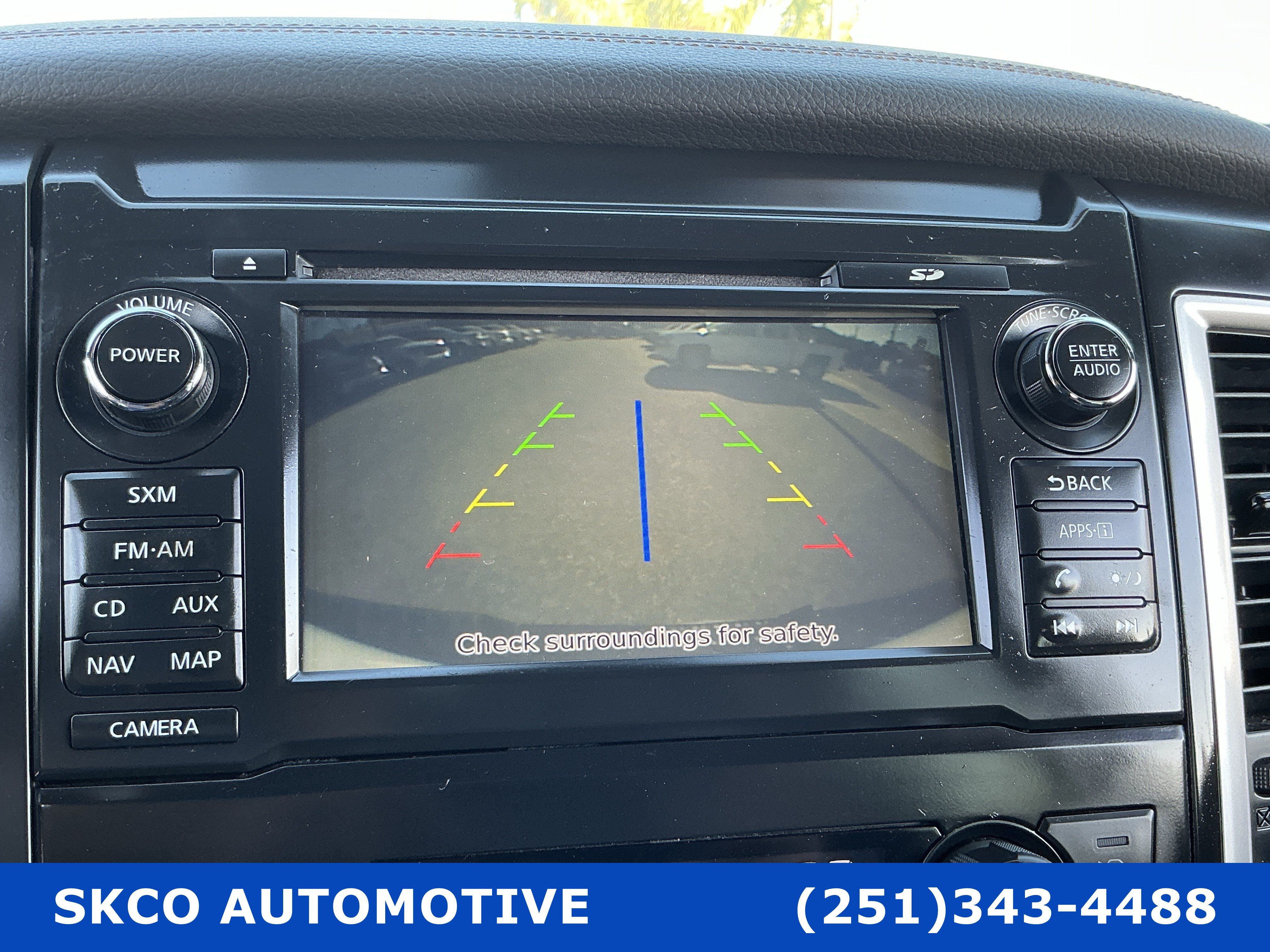 Used 2018 Nissan Titan SL w/ Midnight Edition AWD/4WD image 17
