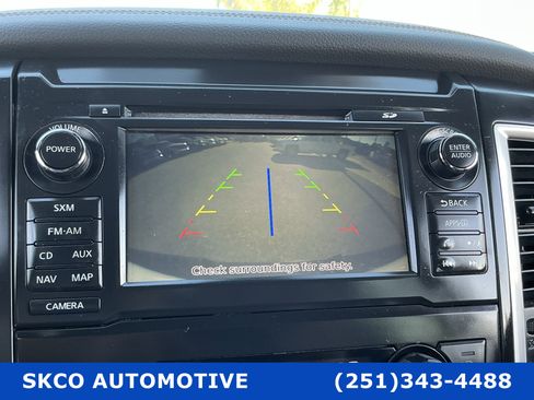Used 2018 Nissan Titan SL w/ Midnight Edition image 17