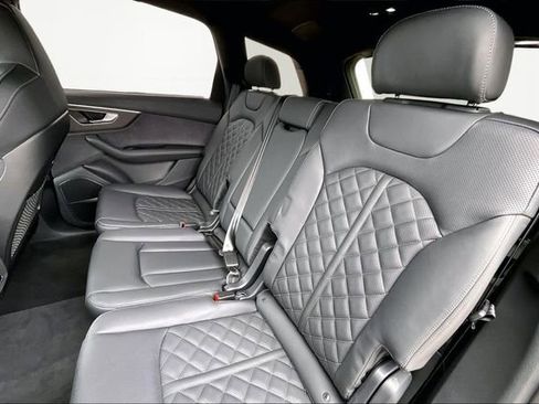 New 2026 Audi SQ7 Premium Plus AWD/4WD image 28