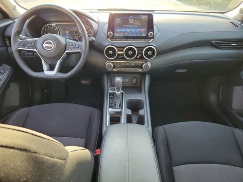 Used 2025 Nissan Sentra SV image 11
