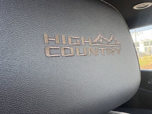 Used 2022 Chevrolet Tahoe High Country image 20