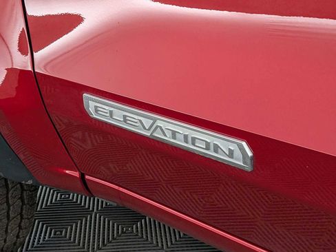 Used 2024 GMC Canyon Elevation w/ Trailering Package image 11