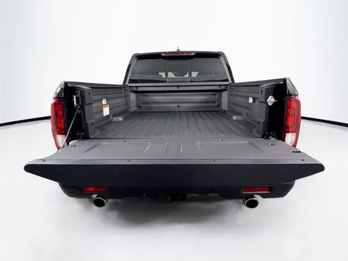 Used 2025 Honda Ridgeline Black Edition image 46