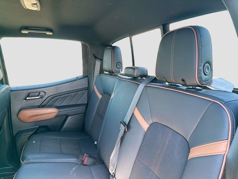 Used 2024 GMC Canyon AT4 w/ Technology Package AWD/4WD image 22