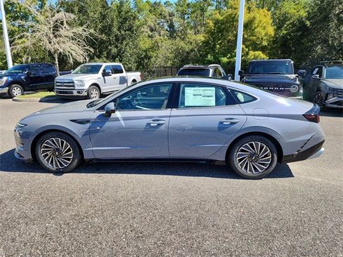 New 2025 Hyundai Sonata Limited image 5