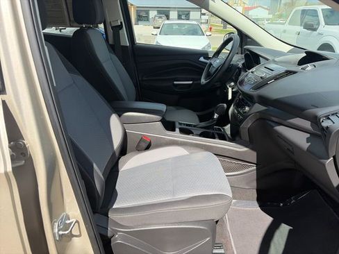 Used 2017 Ford Escape SE AWD/4WD image 22