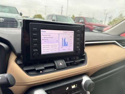 Used 2019 Toyota RAV4 LE w/ All Weather Liner Package AWD/4WD image 13