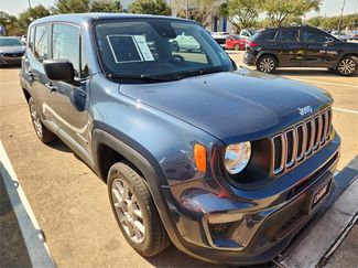 Used 2023 Jeep Renegade Latitude video 1