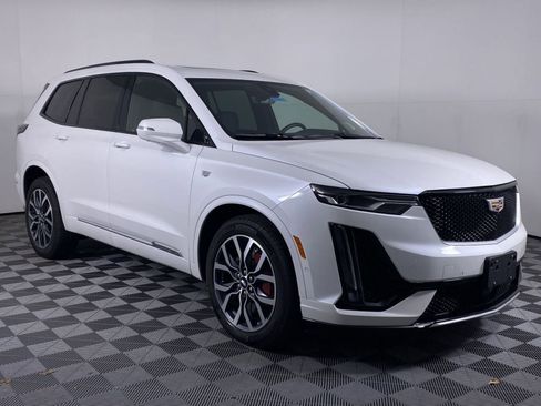 New 2025 Cadillac XT6 Sport w/ Technology Package AWD/4WD image 21