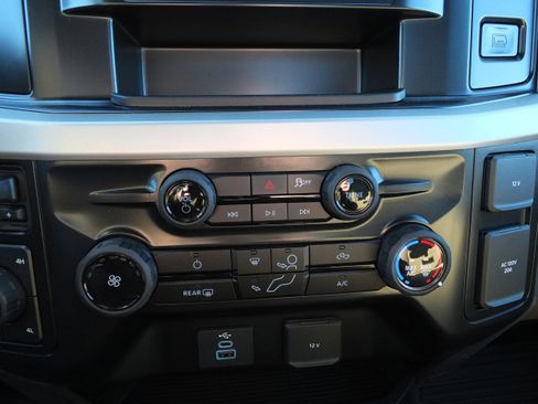 Used 2025 Ford F350 XLT image 26