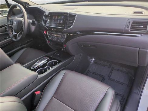 Used 2024 Honda Ridgeline Black Edition image 22