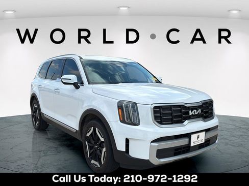 Used 2024 Kia Telluride S w/ S Sunroof Package FWD image 16