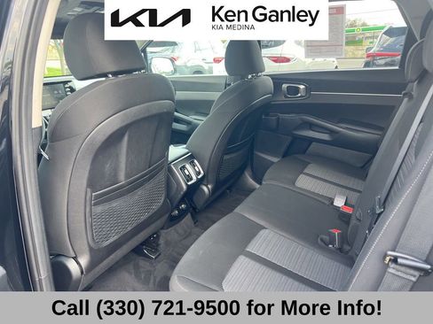 Used 2023 Kia Sorento LX AWD/4WD image 48
