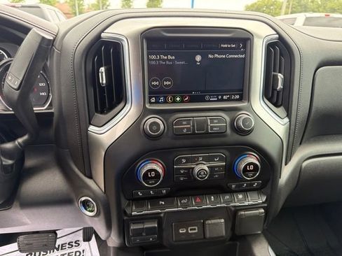 Used 2021 Chevrolet Silverado 1500 LTZ AWD/4WD image 35