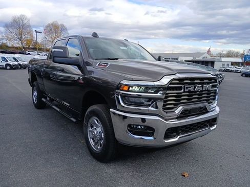 New 2026 RAM 3500 Tradesman AWD/4WD image 8
