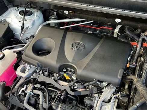 Used 2021 Toyota RAV4 AWD Hybrid image 34