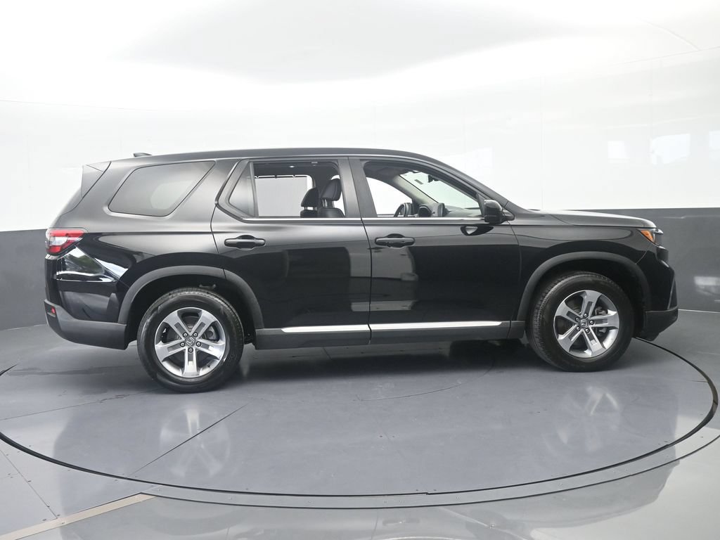 Used 2025 Honda Pilot EX-L image 7