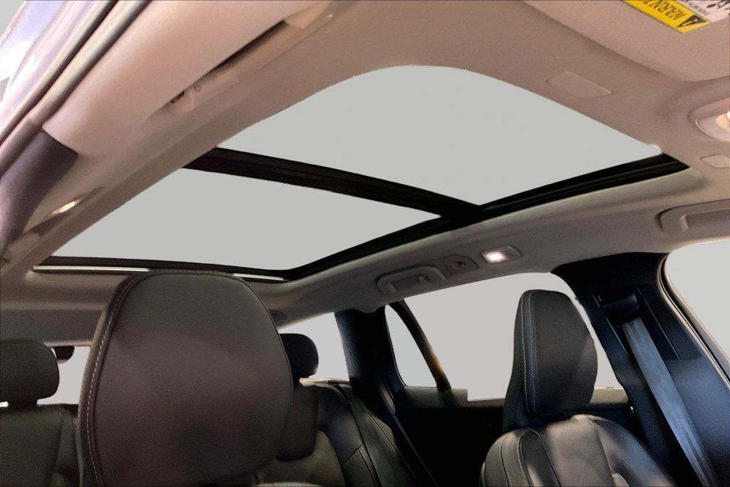 New 2026 Volvo V60 B5 Cross Country Ultra w/ Protection Package Premier AWD/4WD image 28